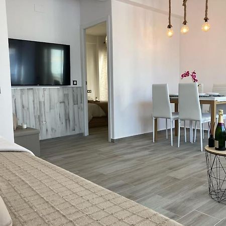 Coqueto Apartamento De Playa Con Piscina Y Terraza Valencia Luaran gambar