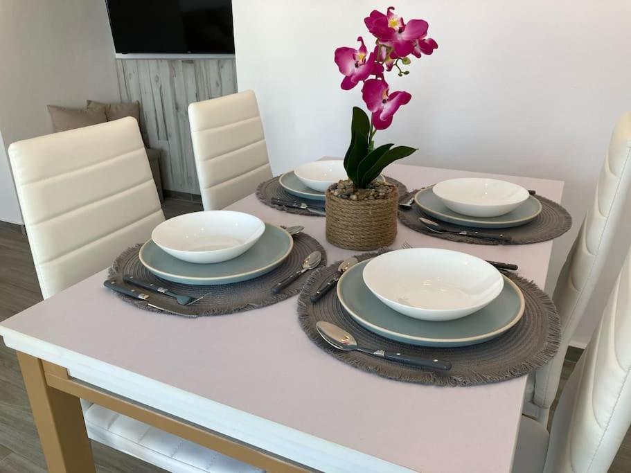 Coqueto Apartamento De Playa Con Piscina Y Terraza Valencia Luaran gambar
